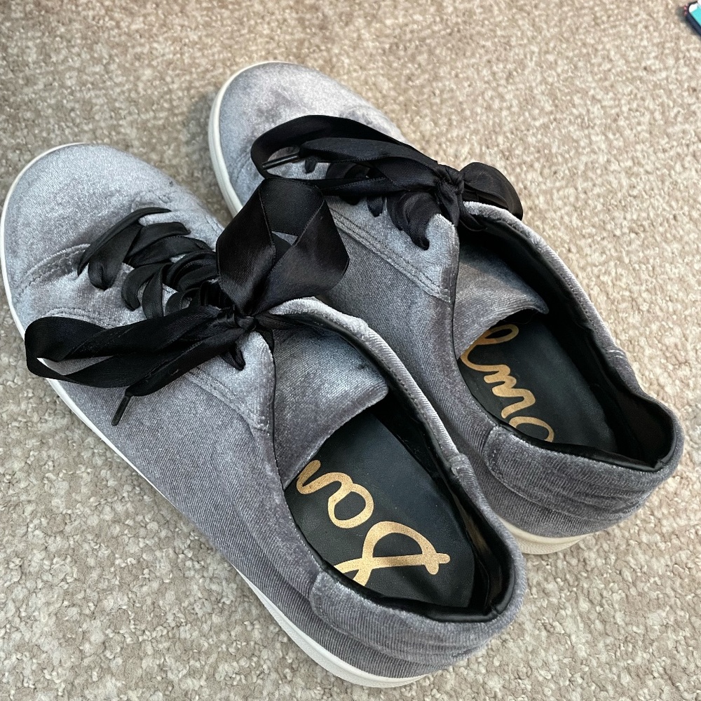 Sam Edelman Gray Velvet Sneakers Size 7